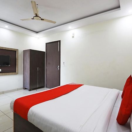 Oyo 48501 Dayal Regency Hotel Hapur Exterior foto