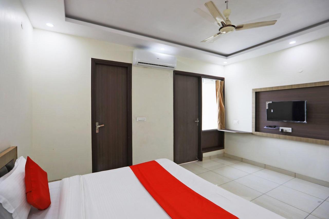 Oyo 48501 Dayal Regency Hotel Hapur Exterior foto