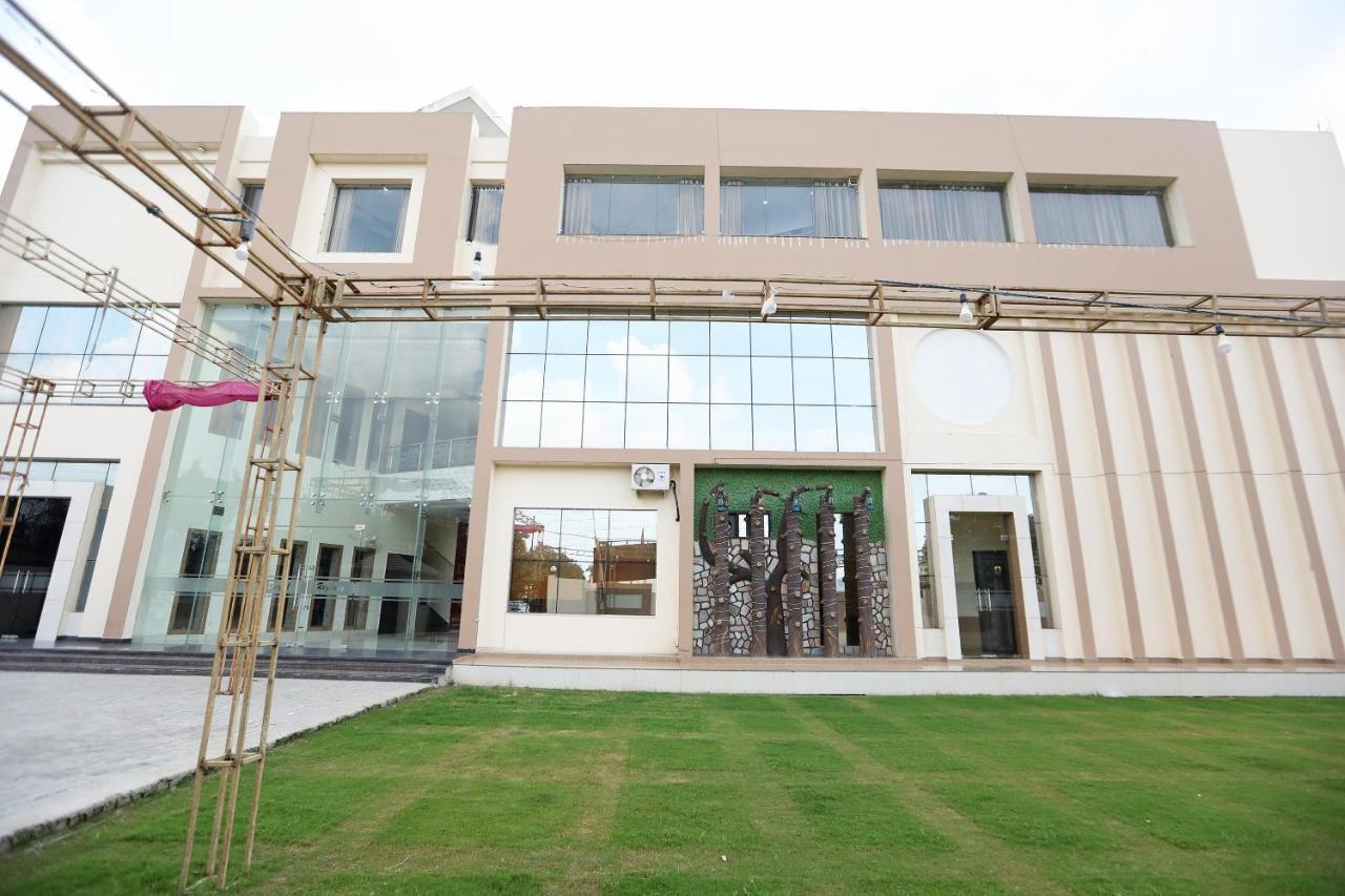 Oyo 48501 Dayal Regency Hotel Hapur Exterior foto
