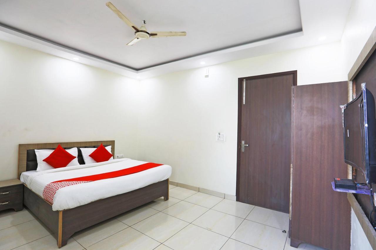 Oyo 48501 Dayal Regency Hotel Hapur Exterior foto